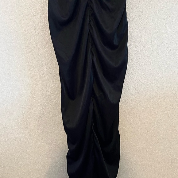 Media one black dress - Picture 6 of 9